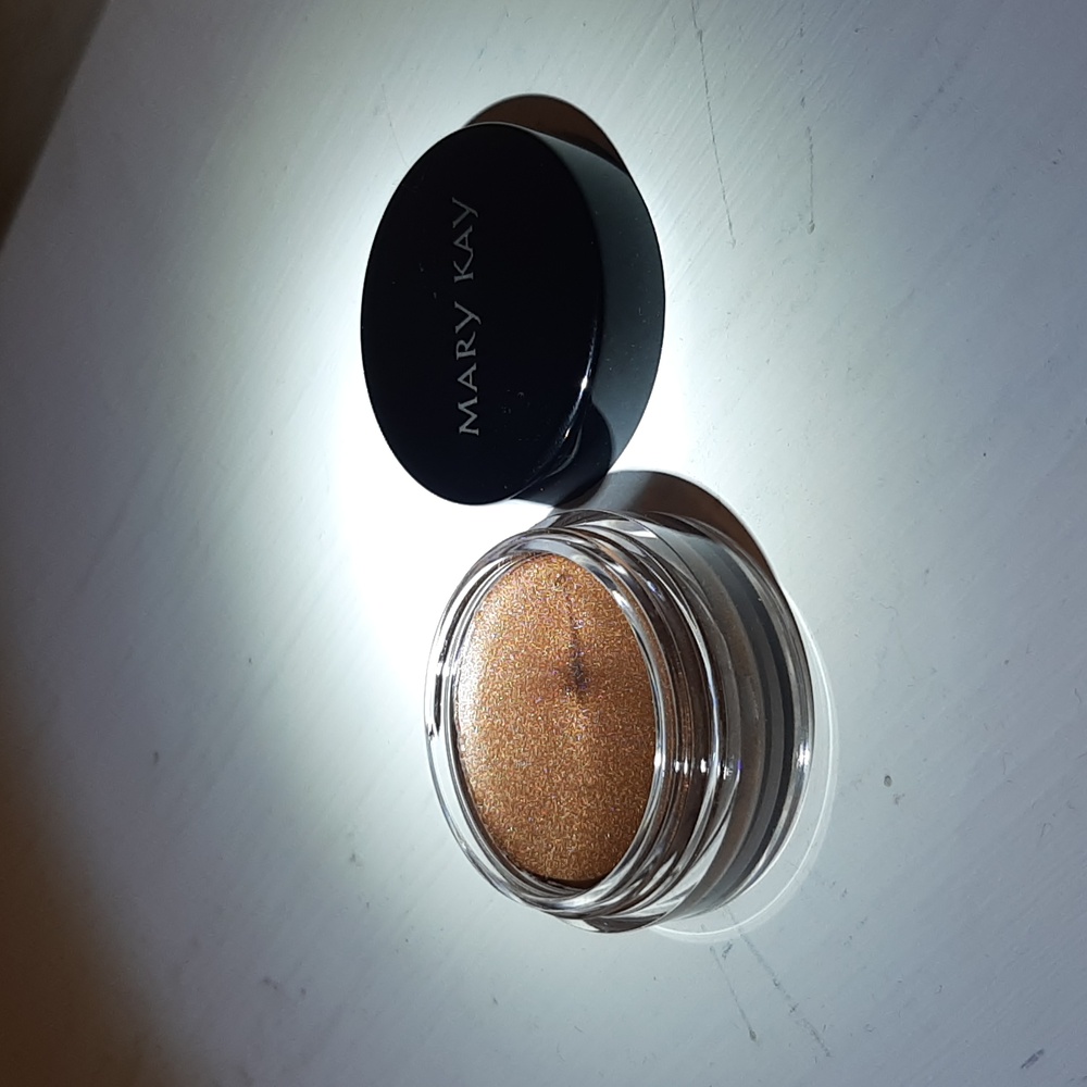 Iced Cocoa Cream Eye Color
